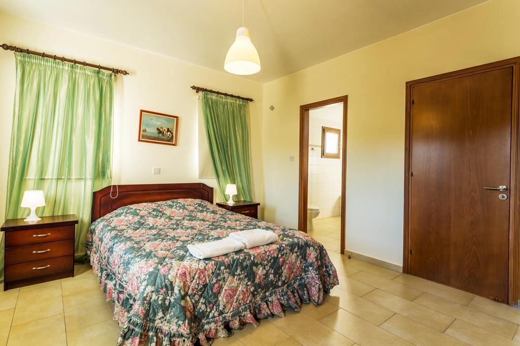 Villa Nikolina Dhrousha Esterno foto
