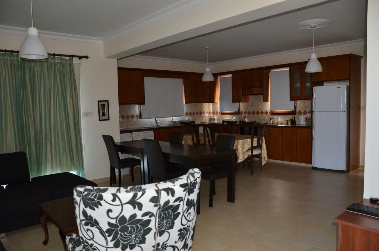 Villa Nikolina Dhrousha Esterno foto