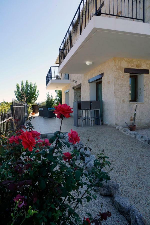 Villa Nikolina Dhrousha Esterno foto