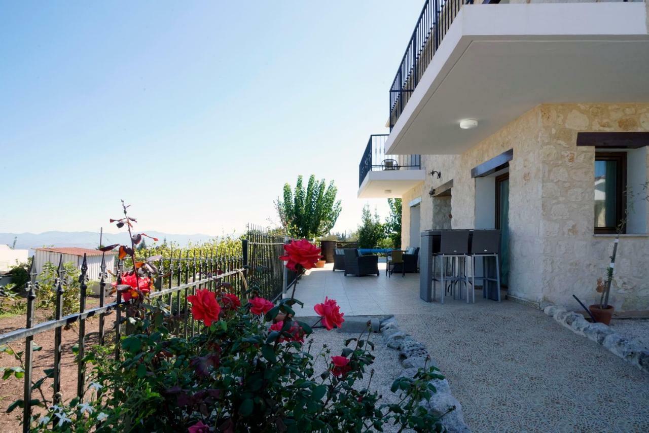 Villa Nikolina Dhrousha Esterno foto